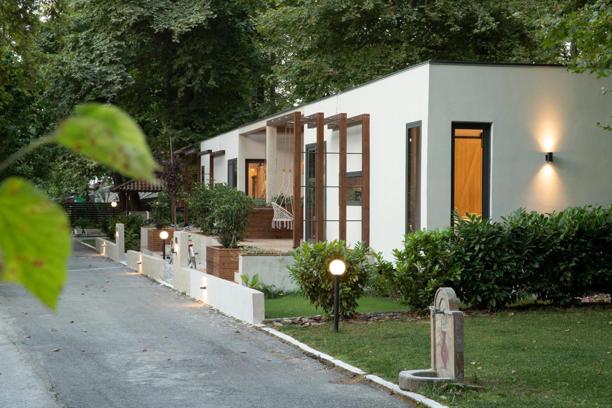 Gkaras Campsite & Apartments レプトカリヤ エクステリア 写真